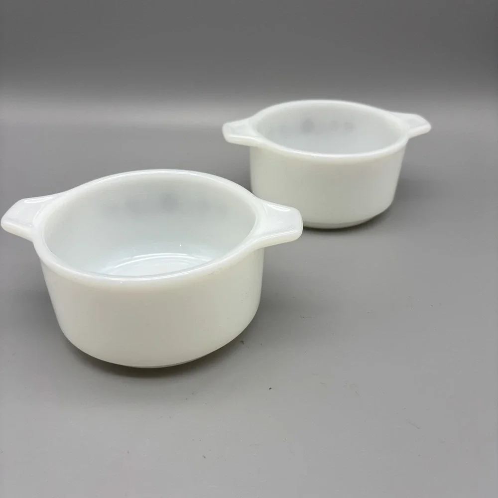 Vintage Pyr-O-Rey Dyna Ware 2 Small Milk Glass Casserole Dishes Brown‎ Floral